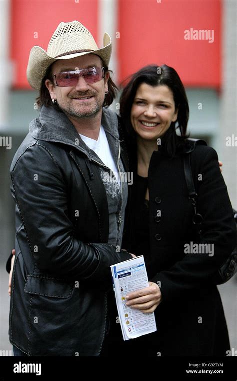 ali hewson|Iba pa.